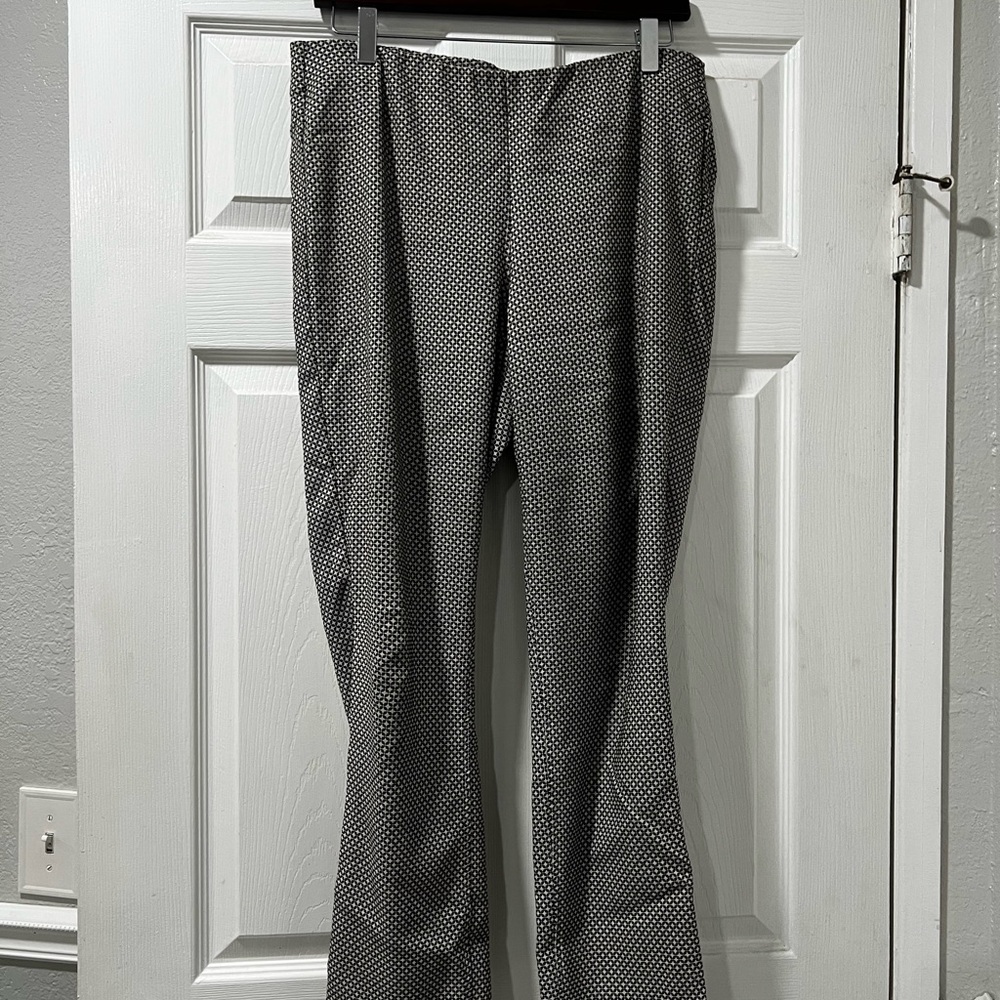 Adrianna Papell Black and White Patterned Pants